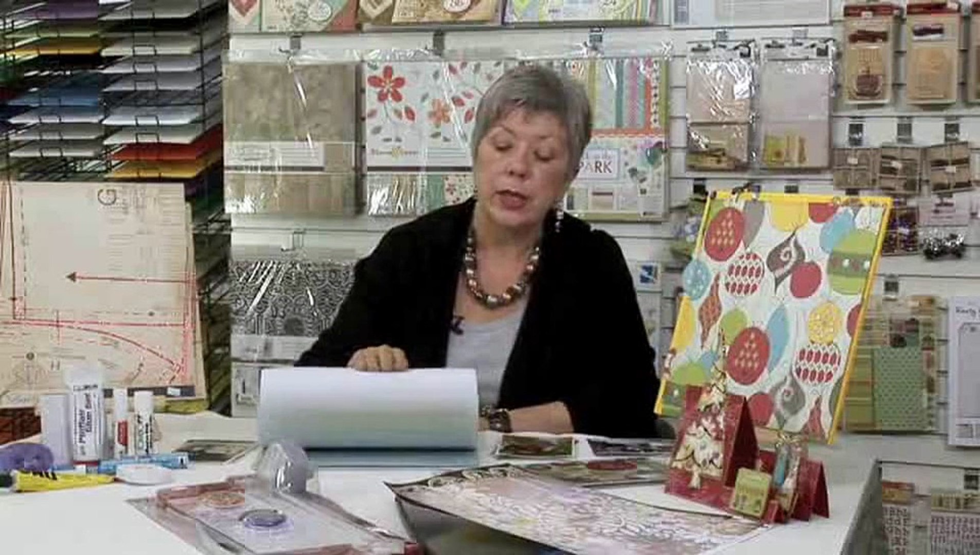 ⁣How To Select Scrapbook Papers