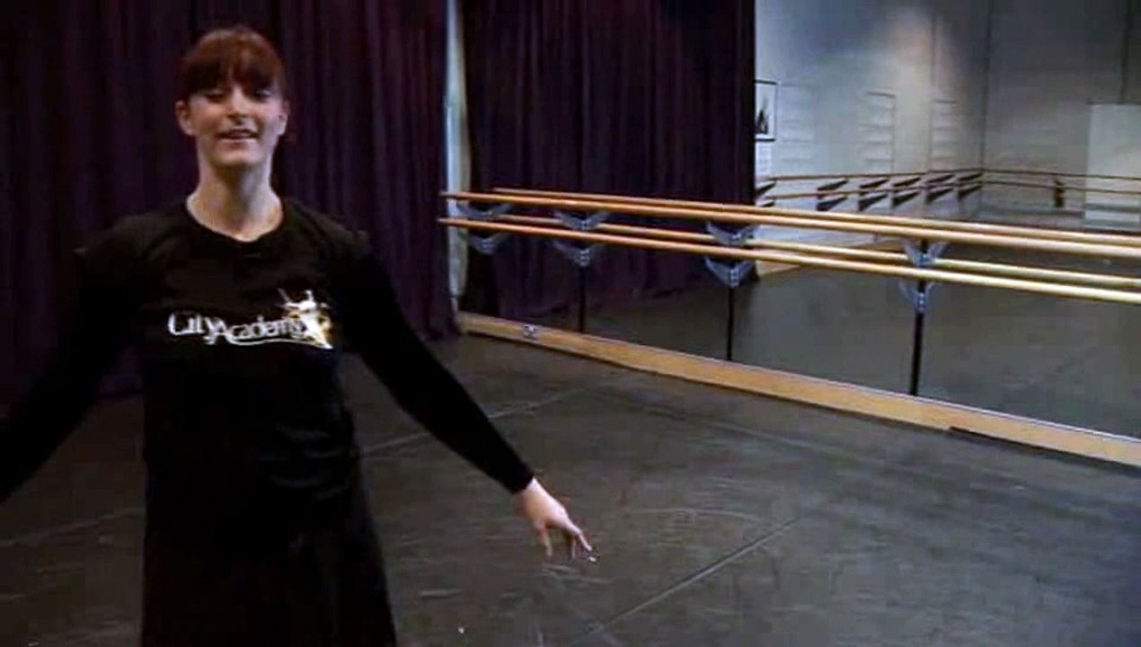 How To Do The Ballet Move Gran Jete