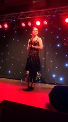 Isabella flink aan het werk