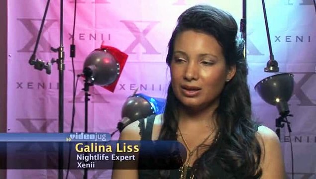 How should I behave if I see a famous person at a dive?: How To Behave If You See A Famous Person At A Hot Spot Dive