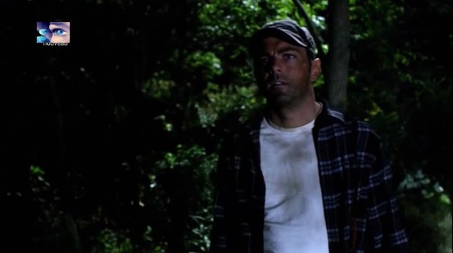 vaisseau au dessus du marais [contact S02E03]