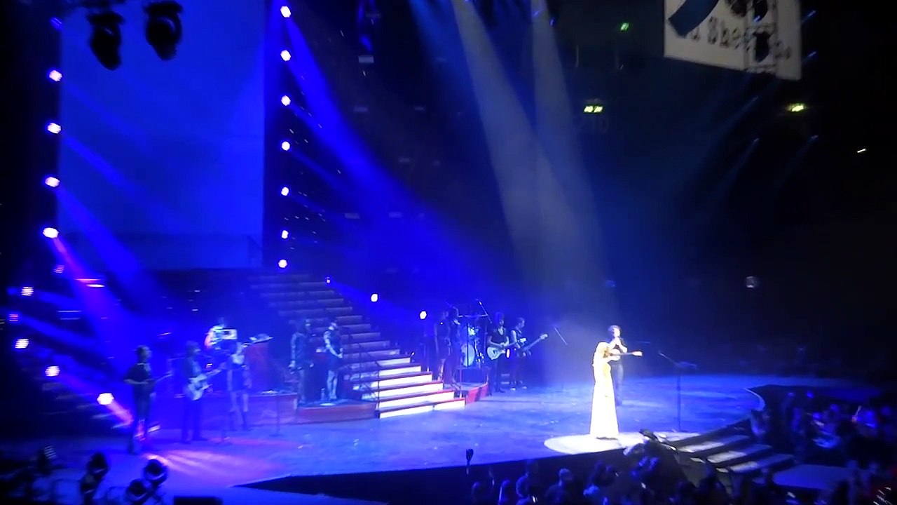 Taylor Swift / Ed Sheeran "I See Fire" - Berlin, O2 World