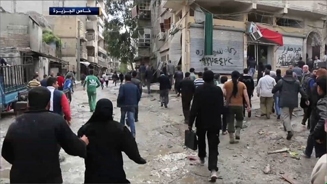 مقتل نحو 30 شخصا وإصابة العشرات في غارات للنظام