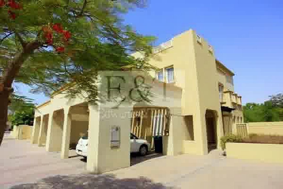 Amazing Type 2E villa in the Springs with Lake views