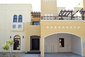 A brand new 4 bed maids available immediately .