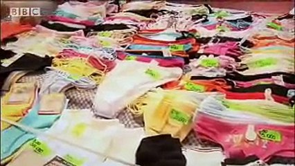 Kisses in Romania's Food Market - Hairy Bikers Cookbook - BBC