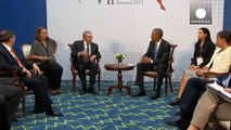 لقاء تاريخي بين أوباما و كاسترو في بنما