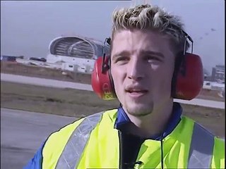 Frédéric, agent de piste d'aéroport - une vidéo métier Pôle emploi