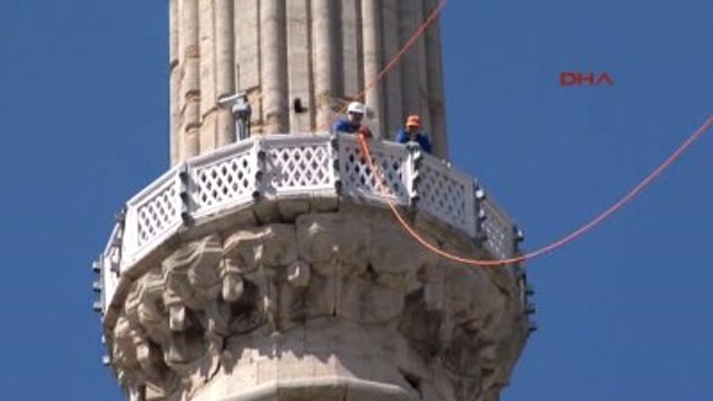 Edirne Selimiye Camii'ne 16 Yıl Sonra Mahya Asıldı