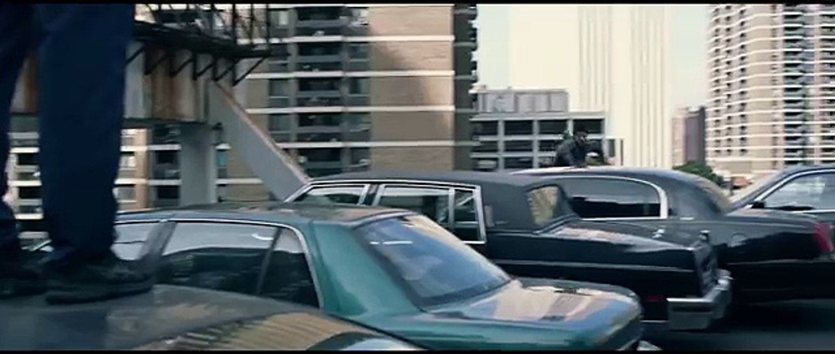 Tracers-Official-Trailer-2-2015---Taylor-Lautner-Marie-Avgeropoulos-Action-Movie-HD