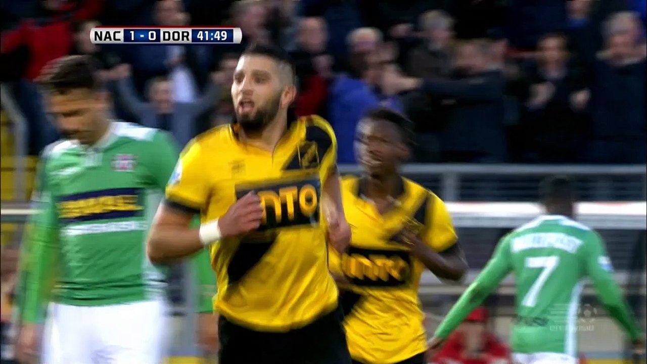 Tighadouini narrt Dordrecht-Abwehr mit rechts