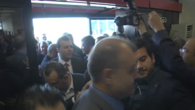 Lütfi Elvan, Antalya'da Coşkuyla Karşılandı