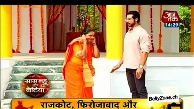 Saath Nibhana Saathiya 12 April 2015 - Gopi Ne Ahem Ko Maara Karara Thappad