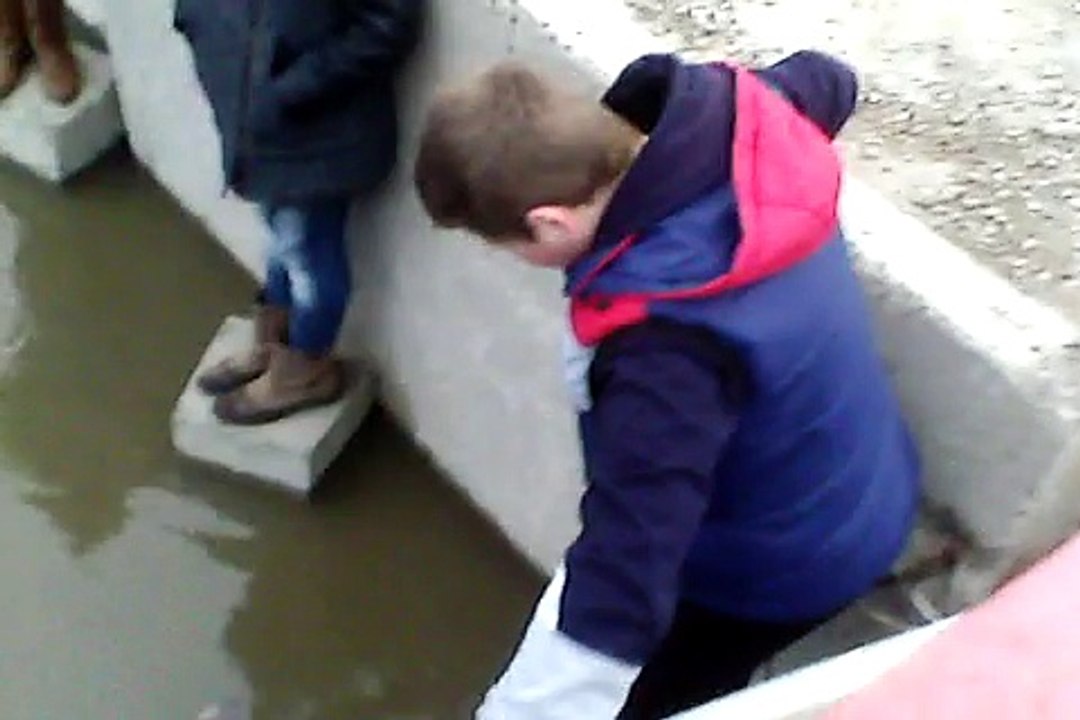 Унеси меня река