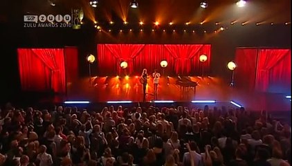 [DK] Medina & Tina Dickow - Live At Zulu Awards 2010 [HQ]