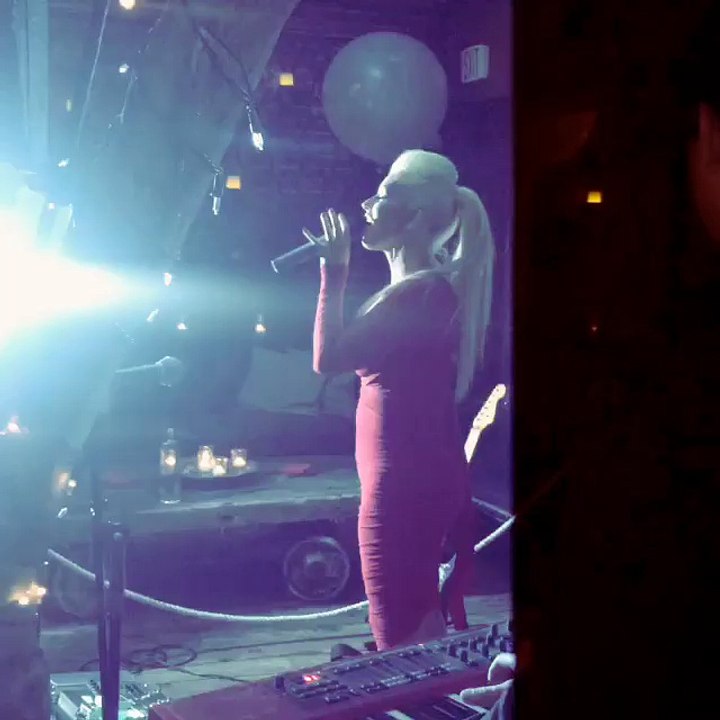 Christina Aguilera - At Last - Clip