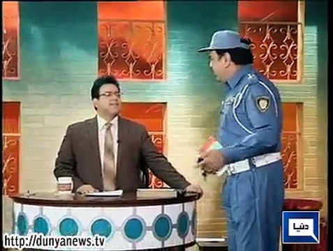 Best of Hasb e Haal - Azizi as Honest Traffic Warden
