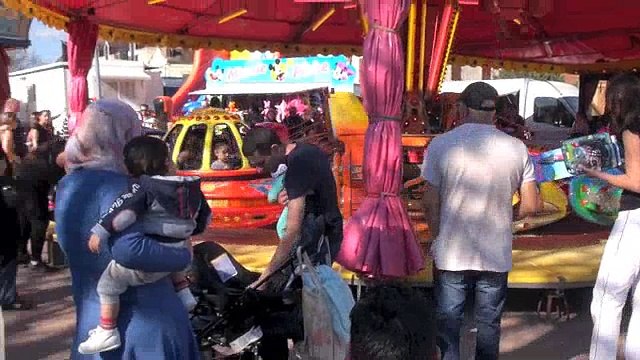 La Récré des quais d'Auxerre réservés aux piétons inondée de soleil