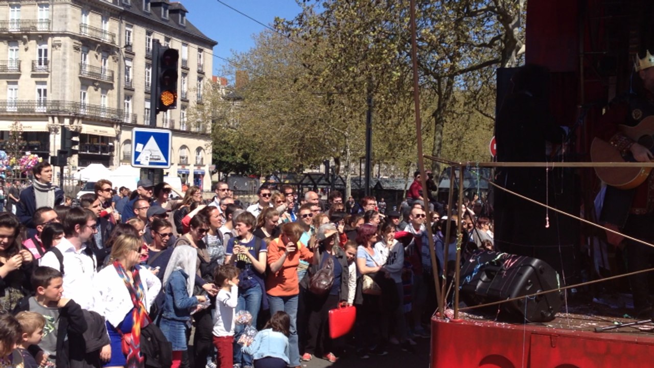 Avec les groupes du carnaval