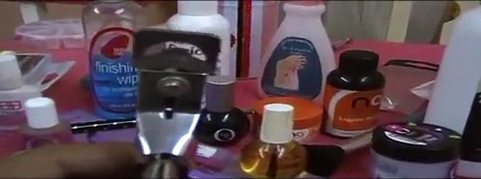 MATERIAL BASICO PARA PONER UÑAS DE ACRILICO / Basic Products To Put Acrylic Nails