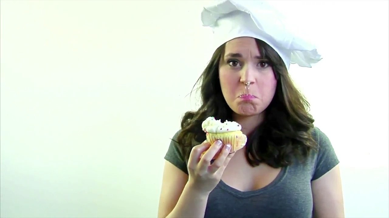 MUSTACHE CANDY POPS - NERDY NUMMIES