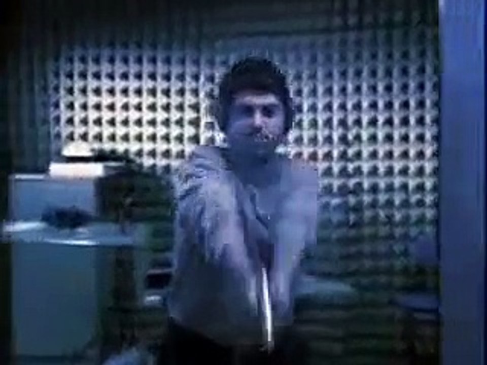 Kurtlar Vadisi Polat Elife Sinirlenir