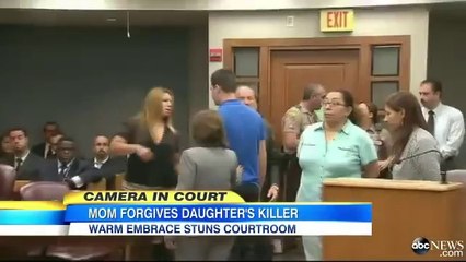 Cette mère de Famille au tribunal devant le meurtrier de son fils va faire un truc dingue !