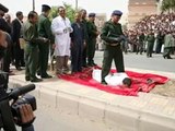 اعدام شاب يمني مشهد كامل