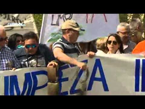 Más de 2 000 personas exigen en Zaragoza la limpieza integral del río Ebro