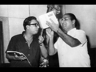 WADIYAN MERA DAMAN RAASTE MERI BANHAIN ....