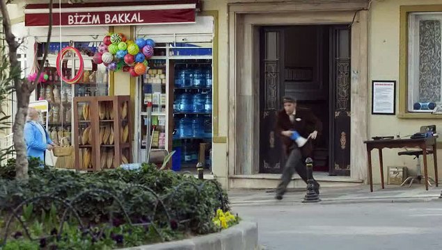 Finansbank Yıldız Apartmanı'nda Şenlik Var Reklam Filmi