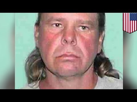 Hombre sobrevive por tres días sin comida ni agua al caer por un barranco y romperse las dos piernas