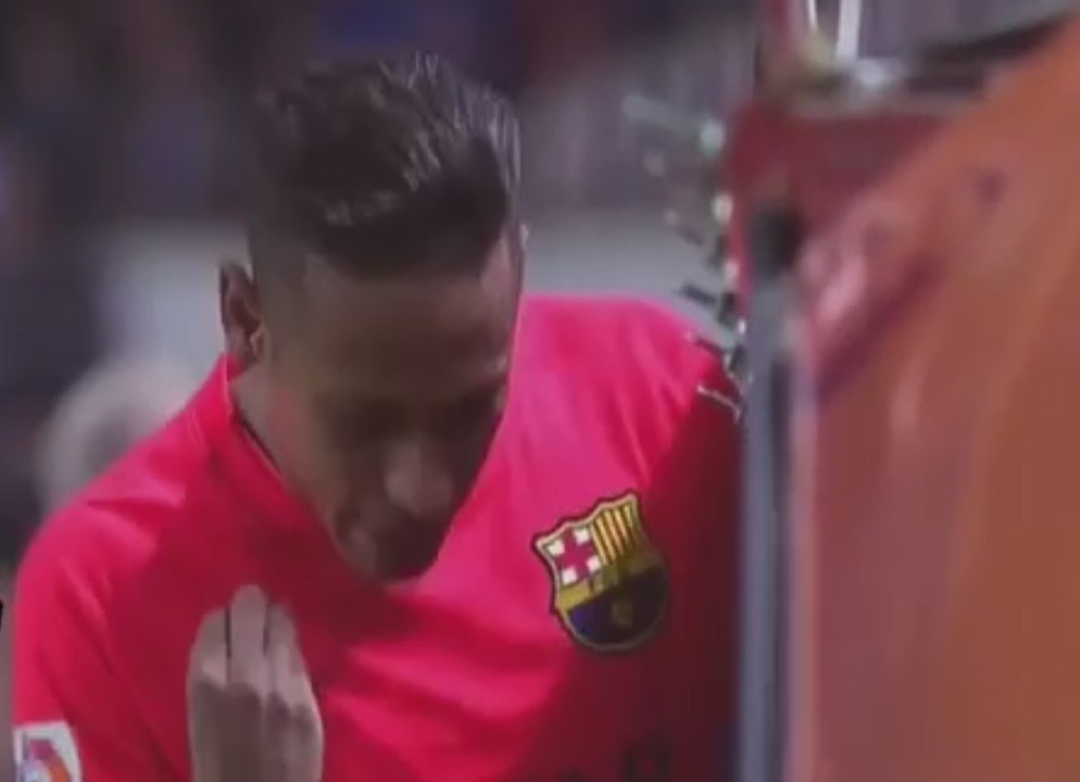 Neymar Angry reaction after been substituted