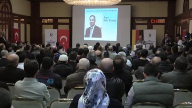 2eski Adalet Bakanı Bekir Bozdağ Nürnberg?de Türk Vatandaşlarıyla Buluştu