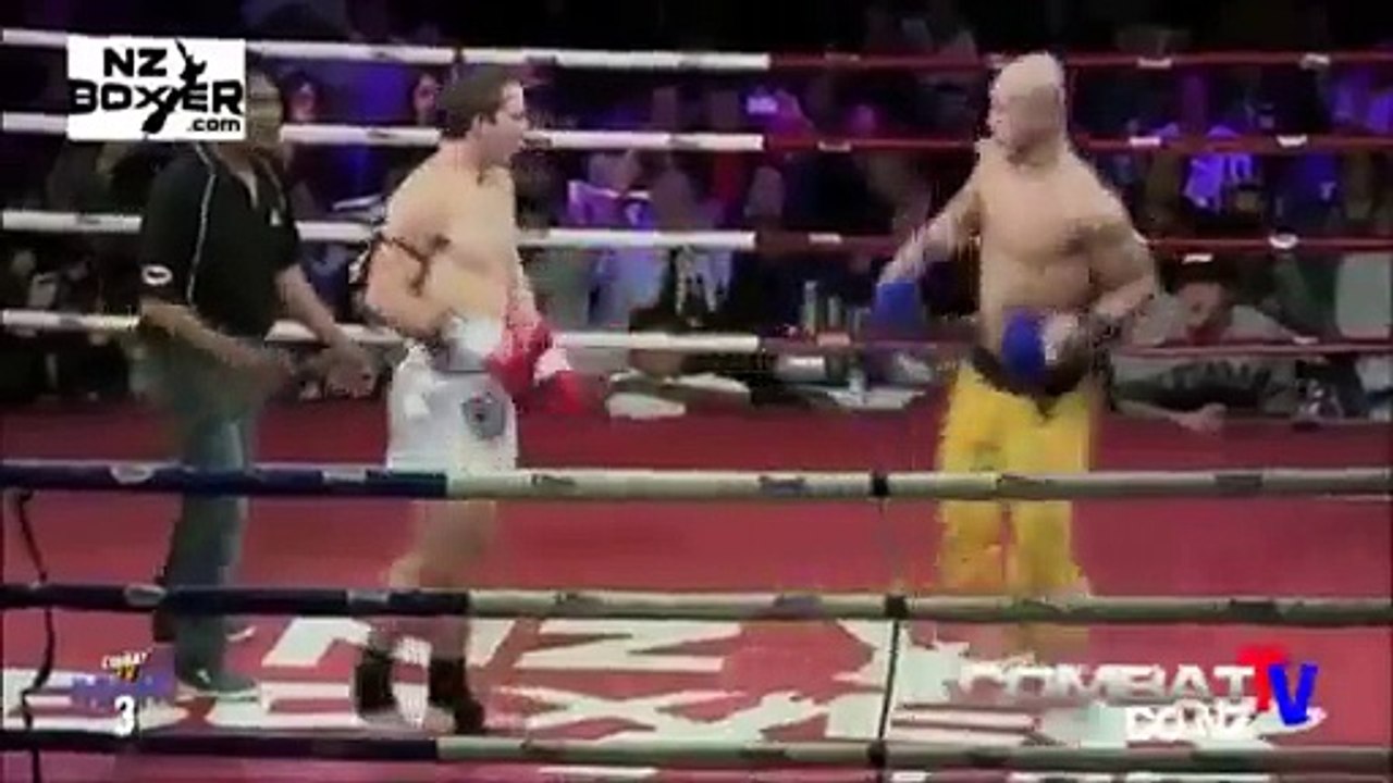 Yi Long, Shaolin Monk who resists K O ! Boxing ! MMA
