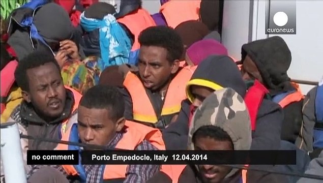 Italy: 1,700 migrants rescued off the Sicilian coast