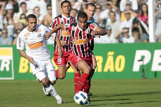 Ces dribbles sensationnels qui ont révélé Lucas Moura