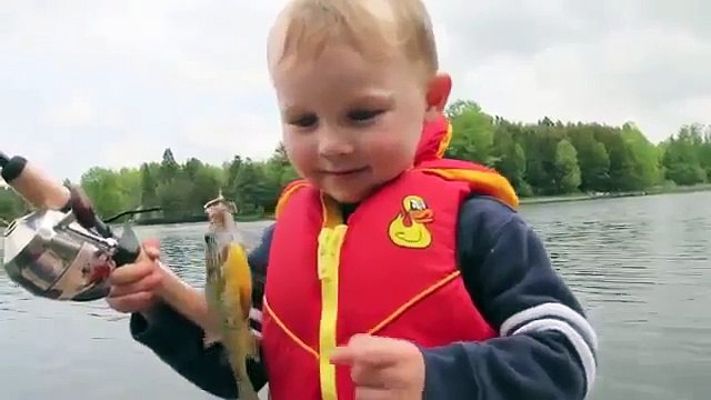 kid with a funny talent , girl with a funny talent. [original video]