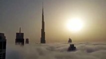 Impresionante efecto de la niebla en los rascacielos de Dubai