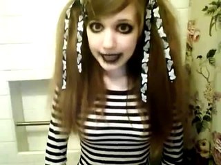 EMO Girl Obsessed With Japan Singing - FAIL