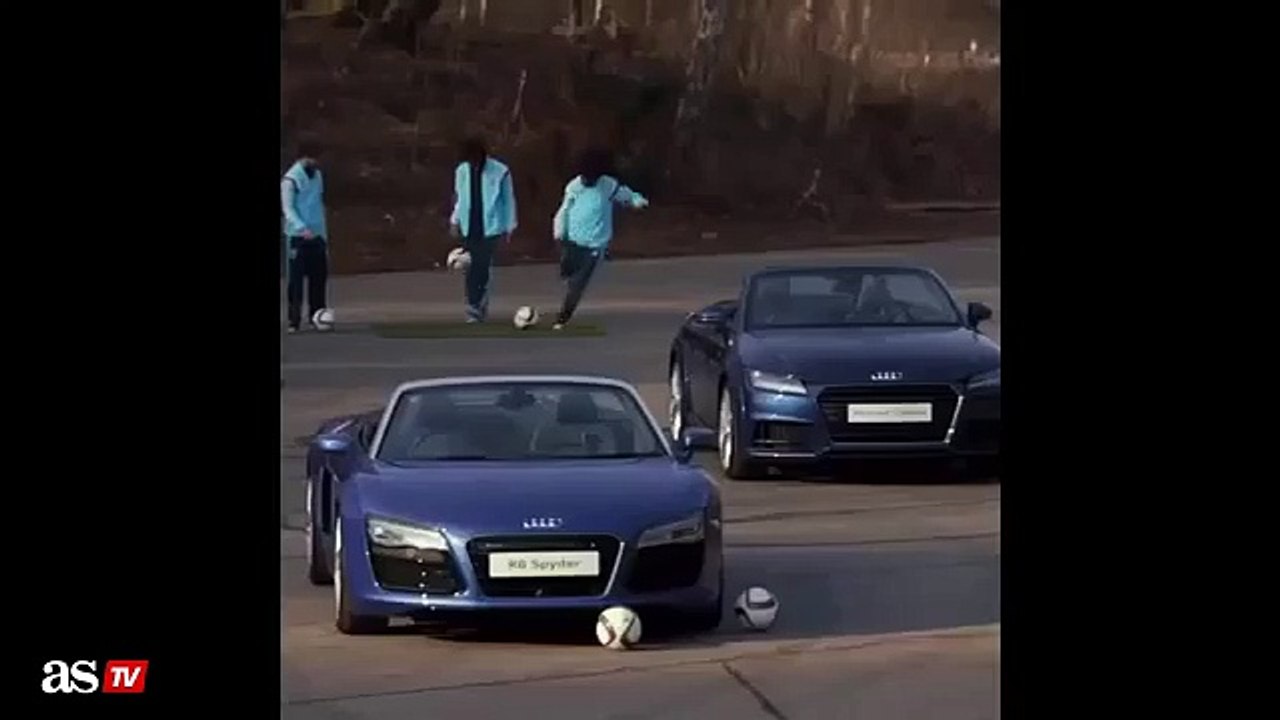 Willian broke Audi mirror