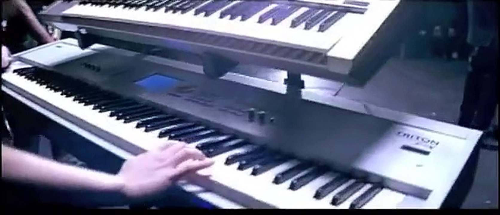 Moby 'Lift Me Up' - Evan Bernard version
