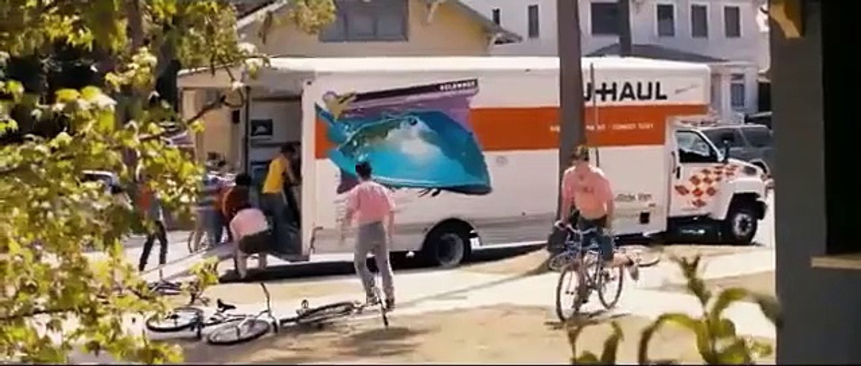 Zac Efron aprovecha su nueva película para most...
