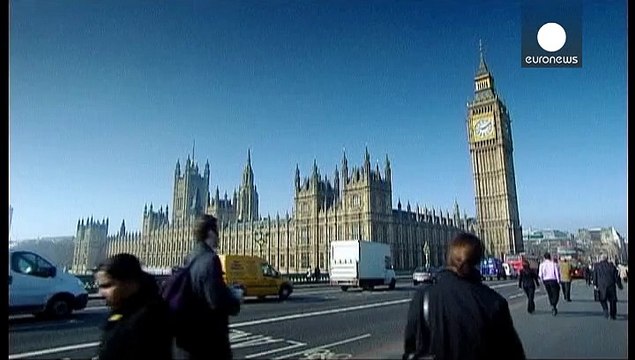 Gran Bretagna, sterlina debole a causa dell'incertezza elettorale