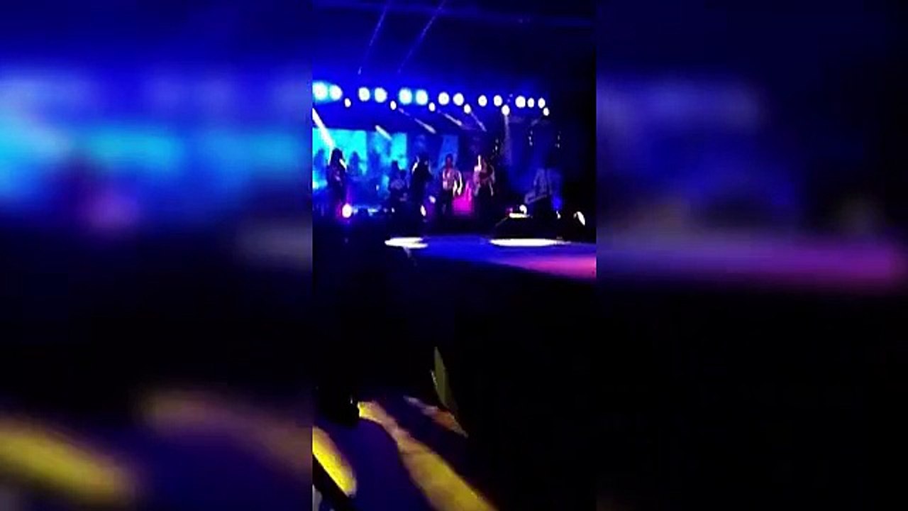 Video Goes Viral- Singer Mika Singh slapped a doctor at concert in Delhi - Pakistani Newspaper in Urdu - Pakistani Sport News