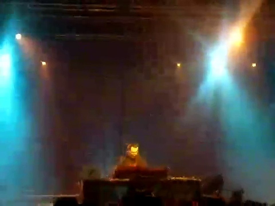 Weeding Dub - Festival De La Meuh Folle - France 2015