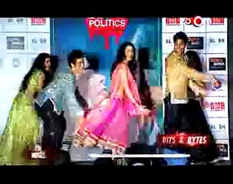 Varun Dhawan gets birthday wishes form 'The Rock', Salman Khan helps Daisy Shah to signs a film.3gp