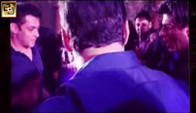 Salman Khan COPIES Shahrukh Khan's SIGNATURE POSE UNSEEN PHOTO.3gp