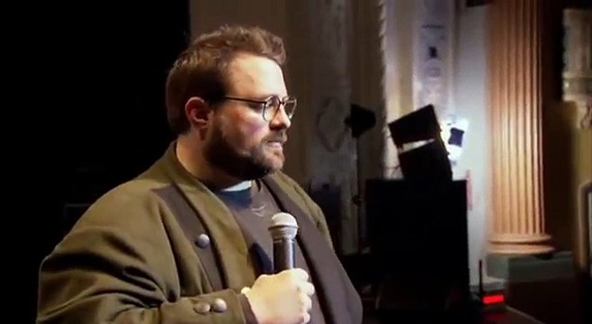 Kevin Smith tells how's to work with Bruce Willis