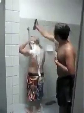 Bitmeyen Şampuan Kamera Şakası